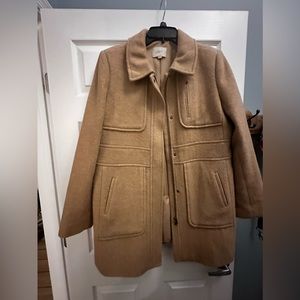 Beautiful Loft coat like new uses only a couple of time side L liner inside